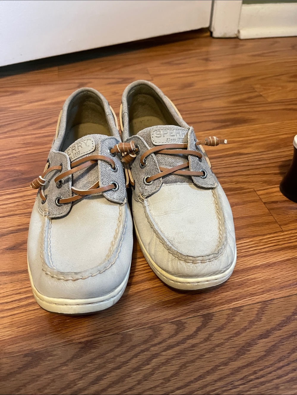 Sperry Women’s Light Gray Boat Shoes